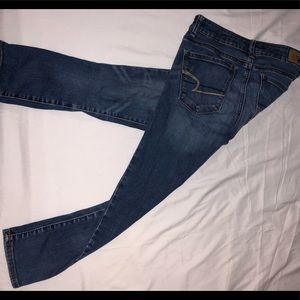 American Eagle Capri Jeans